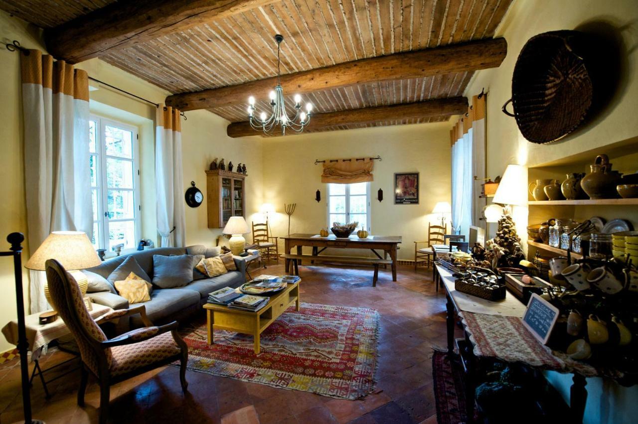 Le Clos Des Freres Gris Bed and Breakfast Αιξ-αν-Προβάνς Εξωτερικό φωτογραφία